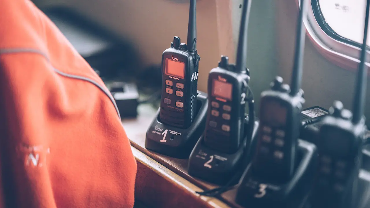 An FRS walkie talkie won’t be able to communicate with a MURS walkie talkie.